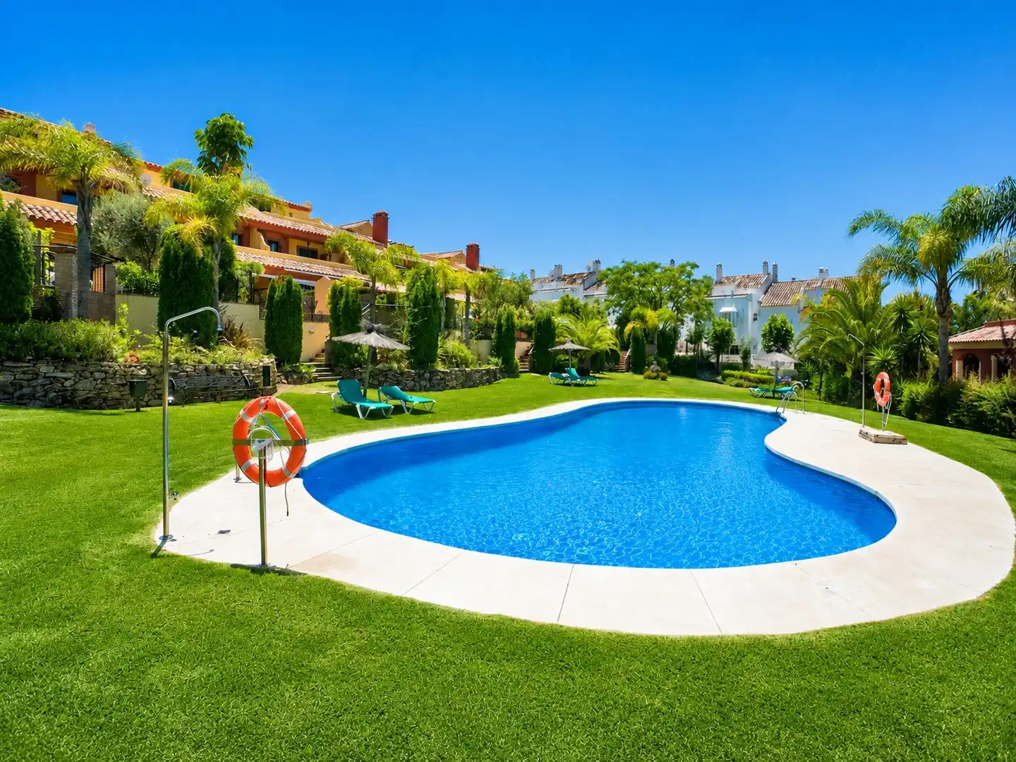 Swimming pool of Houses for rent in Marbella  with Air Conditioner, Heating and Private garden