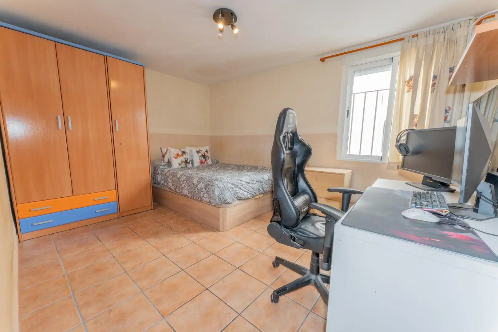 Bedroom of Flat for sale in Elche / Elx  with Air Conditioner, Furnished and Balcony