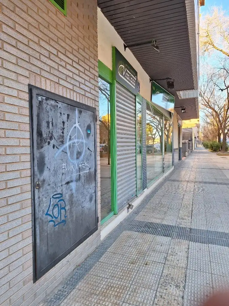 Local en venta en Zaragoza