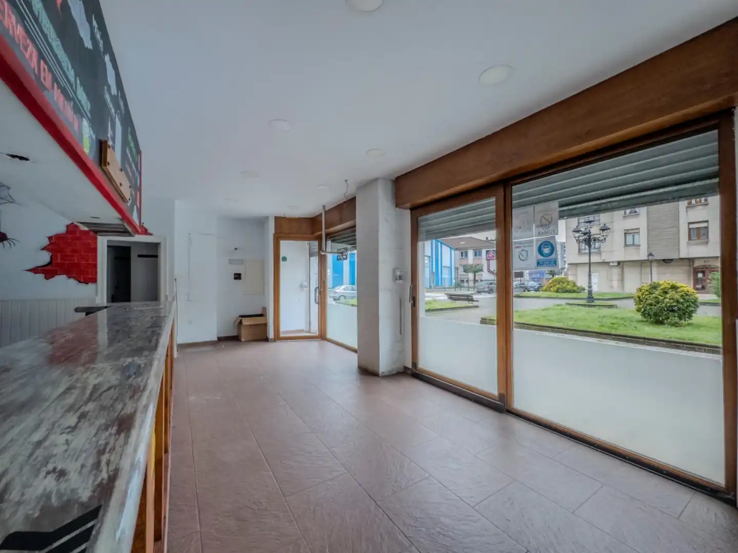 Business premises for sale in Maliaño, imagen 2