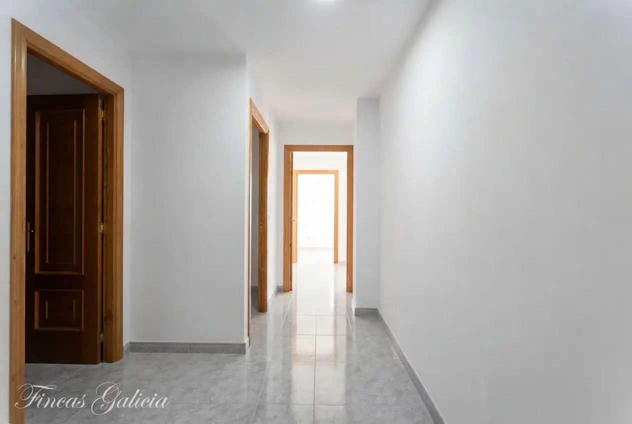 Piso con terraza en venta en Verín, imagen 5