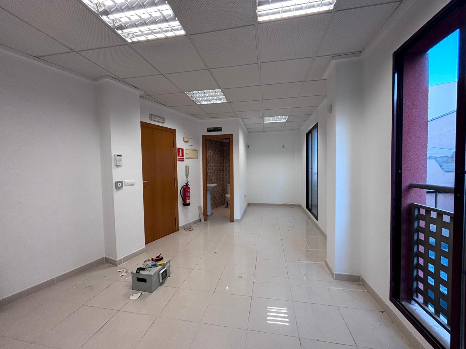 Oficina de lloguer en Picassent