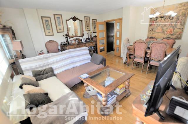 Piso en Venta en Calle Sagunto en Morvedre
