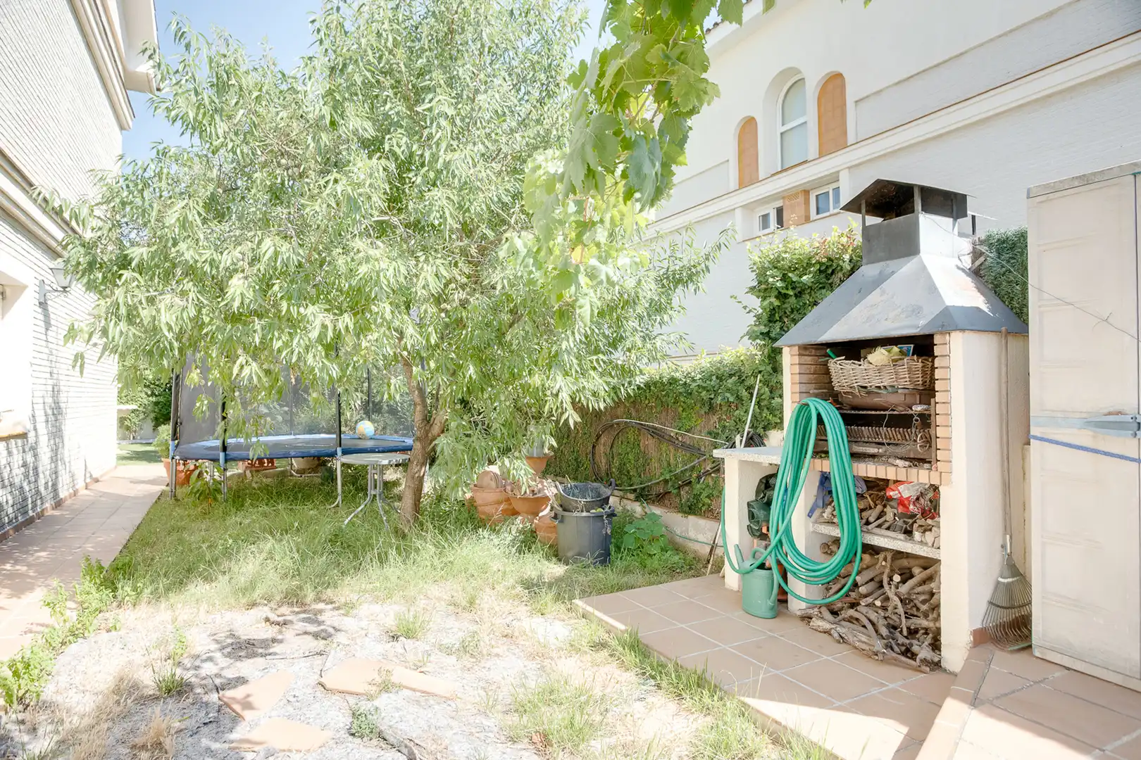Garten von Einfamilien-Reihenhaus zum Verkauf in Premià de Dalt mit Klimaanlage, Heizung und Privatgarten
