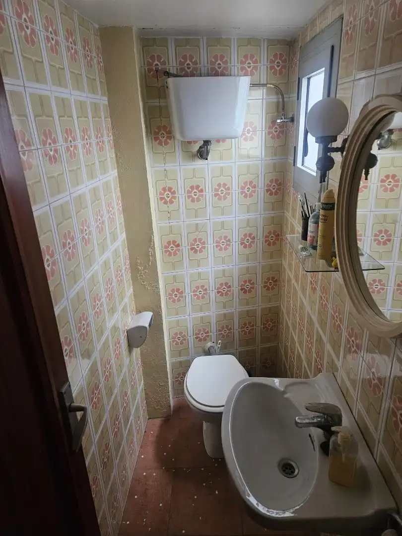 Bathroom of Houses for sale in Oliva  with Air Conditioner, Heating and Storage room