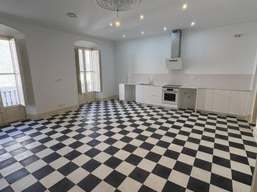 Flat with balcony to rent in Carrer dels Ciutadans