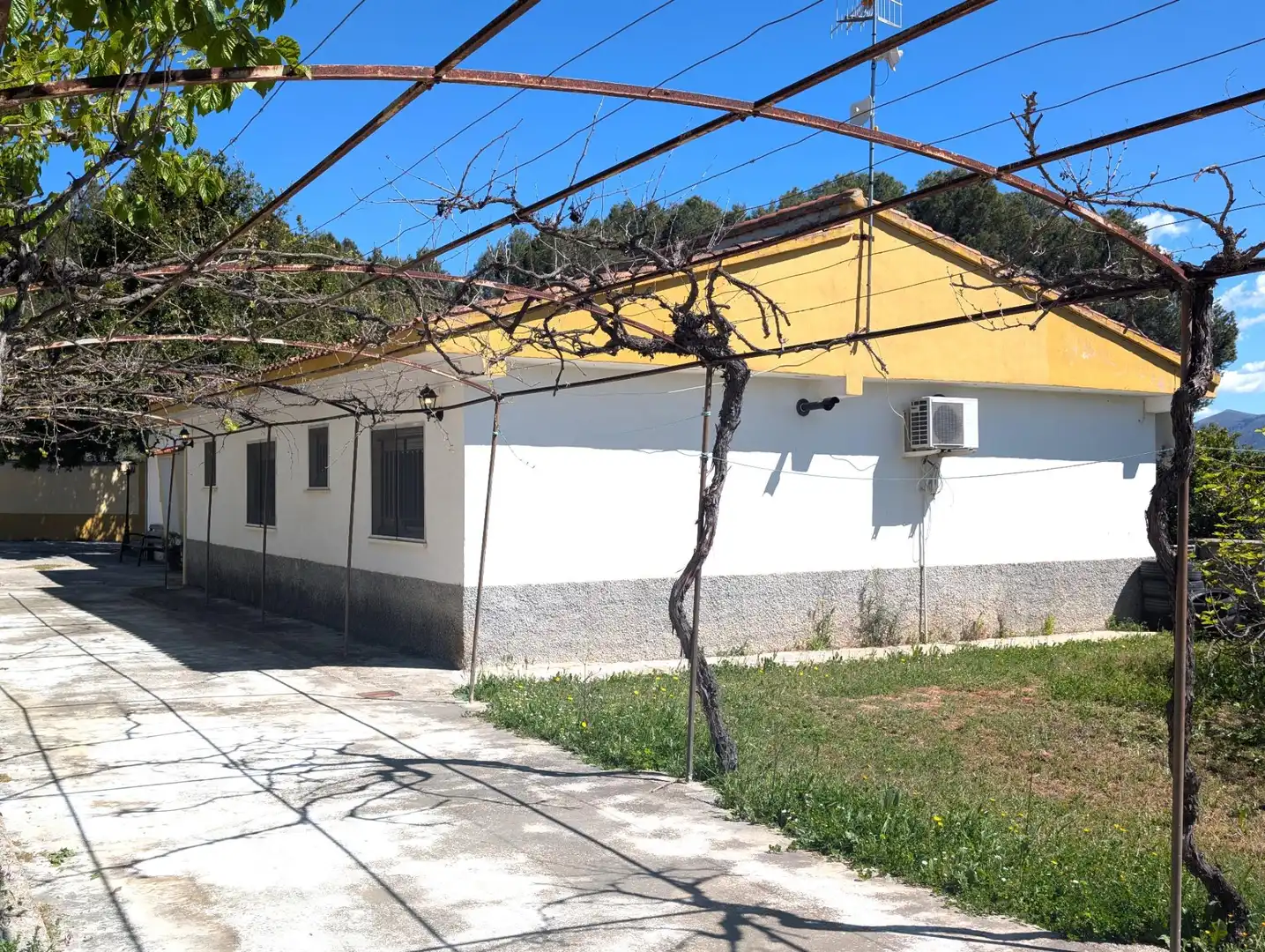 Vista exterior de Casa o xalet en venda en Gaianes