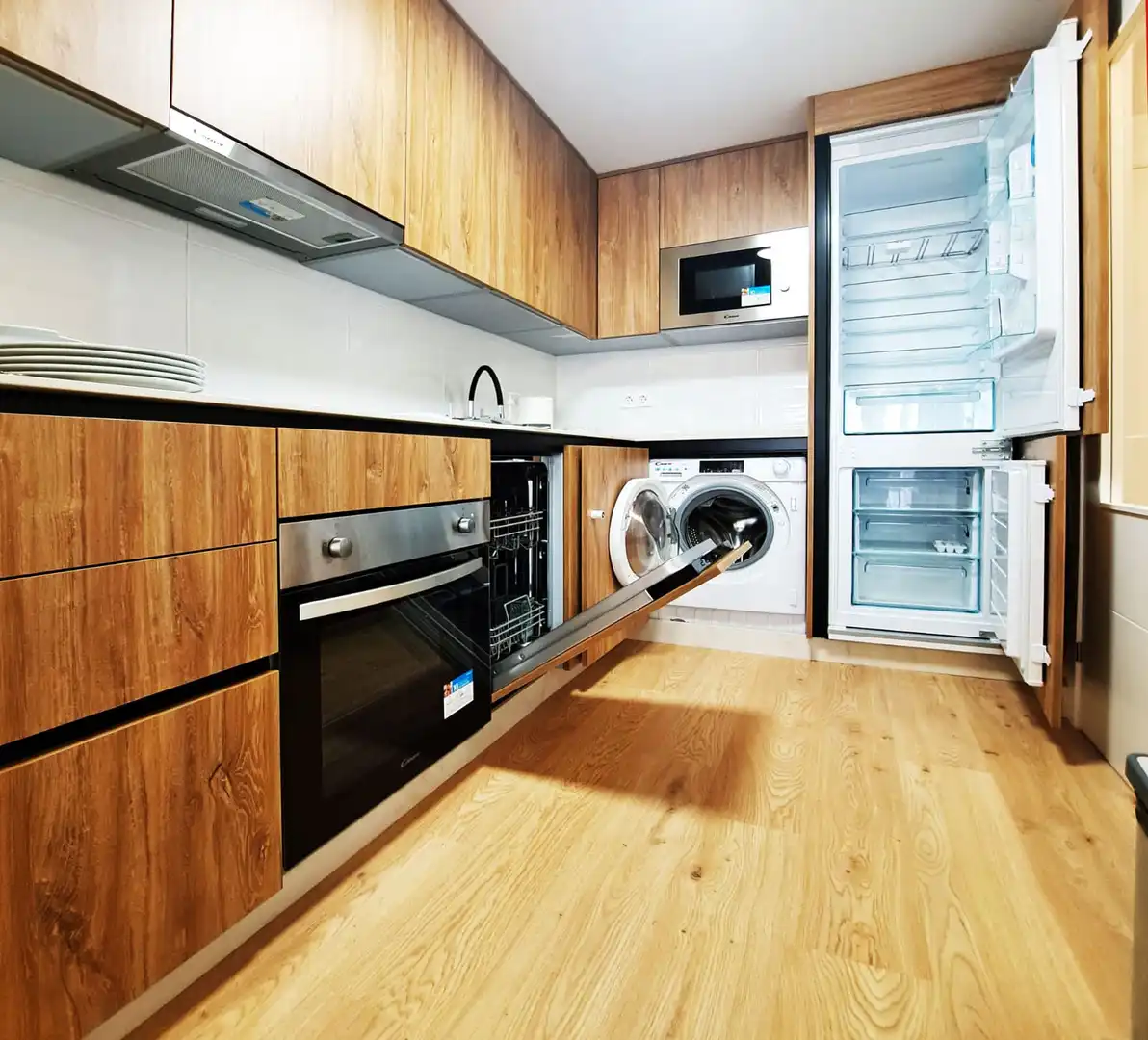 Kitchen of Flat for rent in Huelva  with Air Conditioner, Heating and Furnished