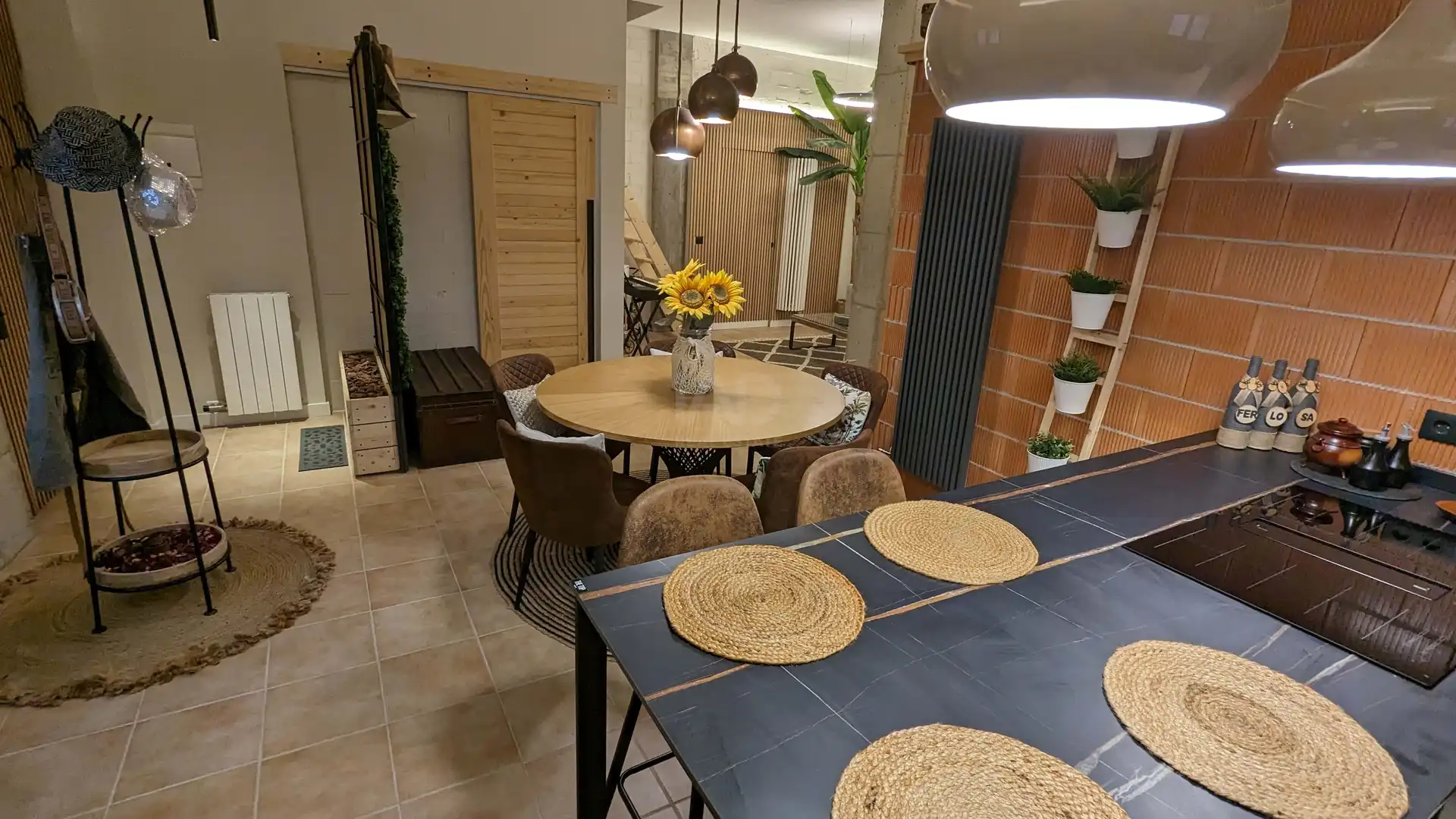 Comedor de Piso en venta en Villamediana de Iregua con Calefacción y Piscina