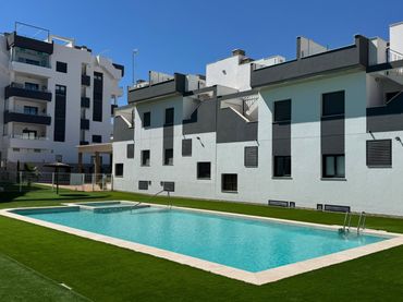 Apartamento con piscina en venta en Orihuela Costa