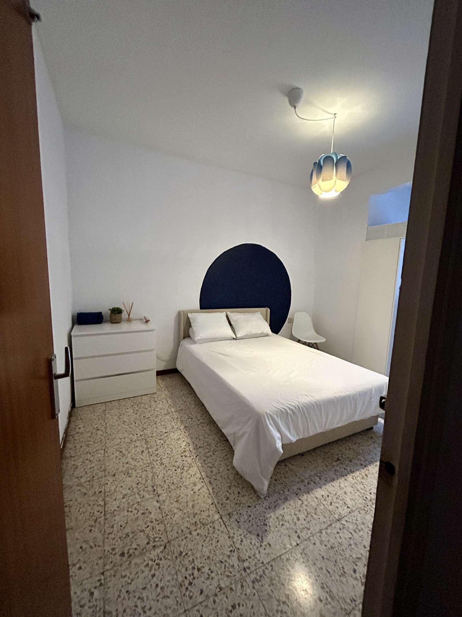 Bedroom of Flat to share in  Barcelona Capital  with Air Conditioner and Terrace
