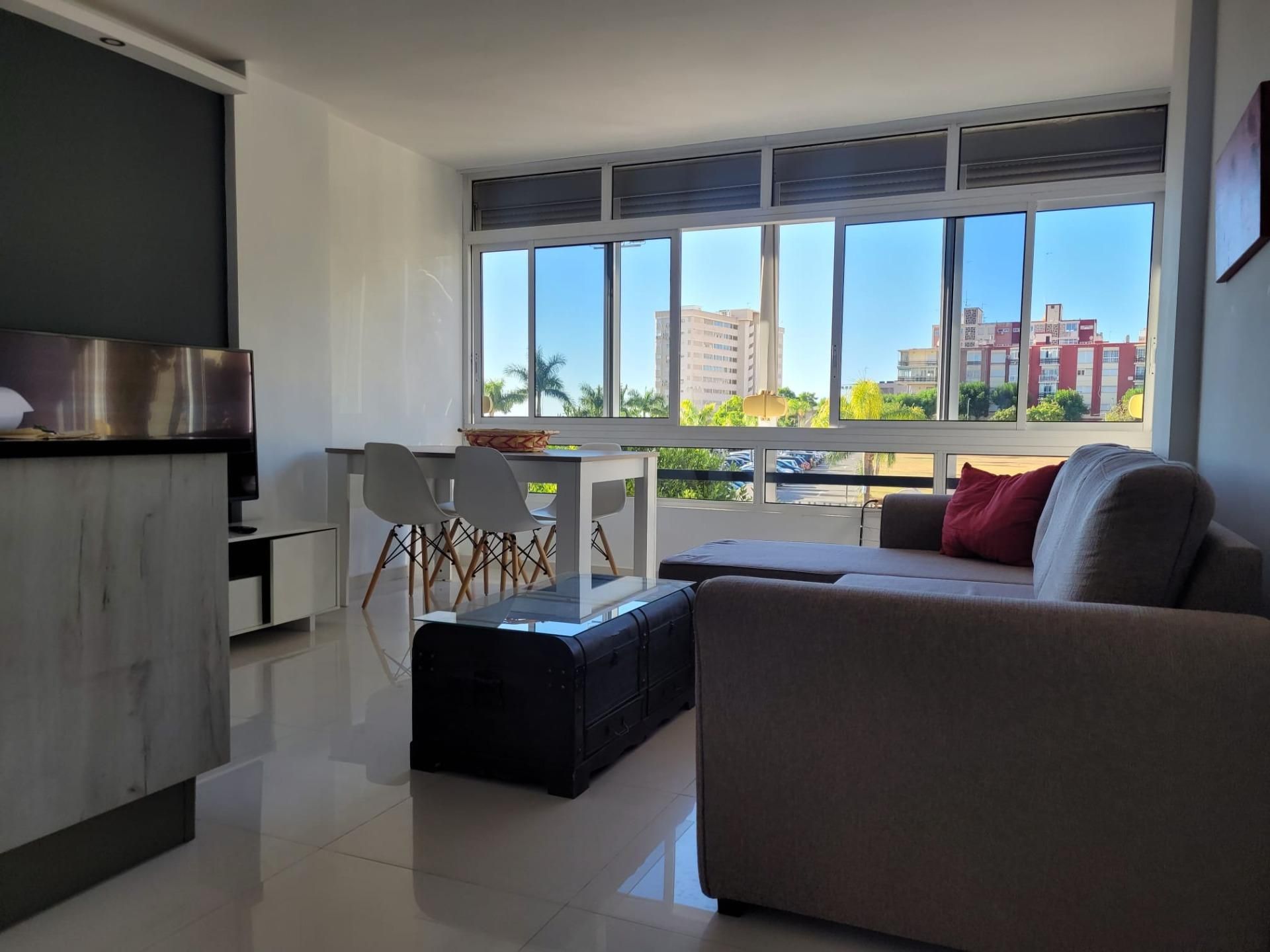 Living room of Apartment to rent in Torremolinos  with Air Conditioner, Private garden and Community pool