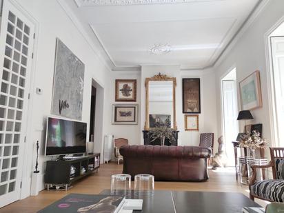 Living room of Flat for sale in  Madrid Capital  with Balcony