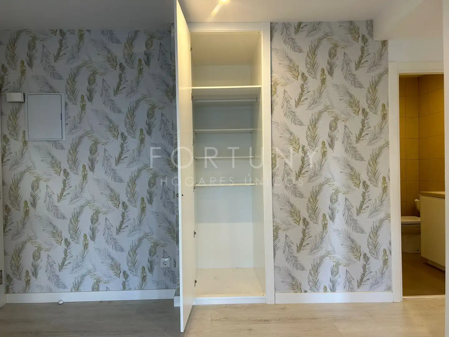 Habitación de Piso en venta en Málaga con Aire acondicionado, Terraza y Trastero