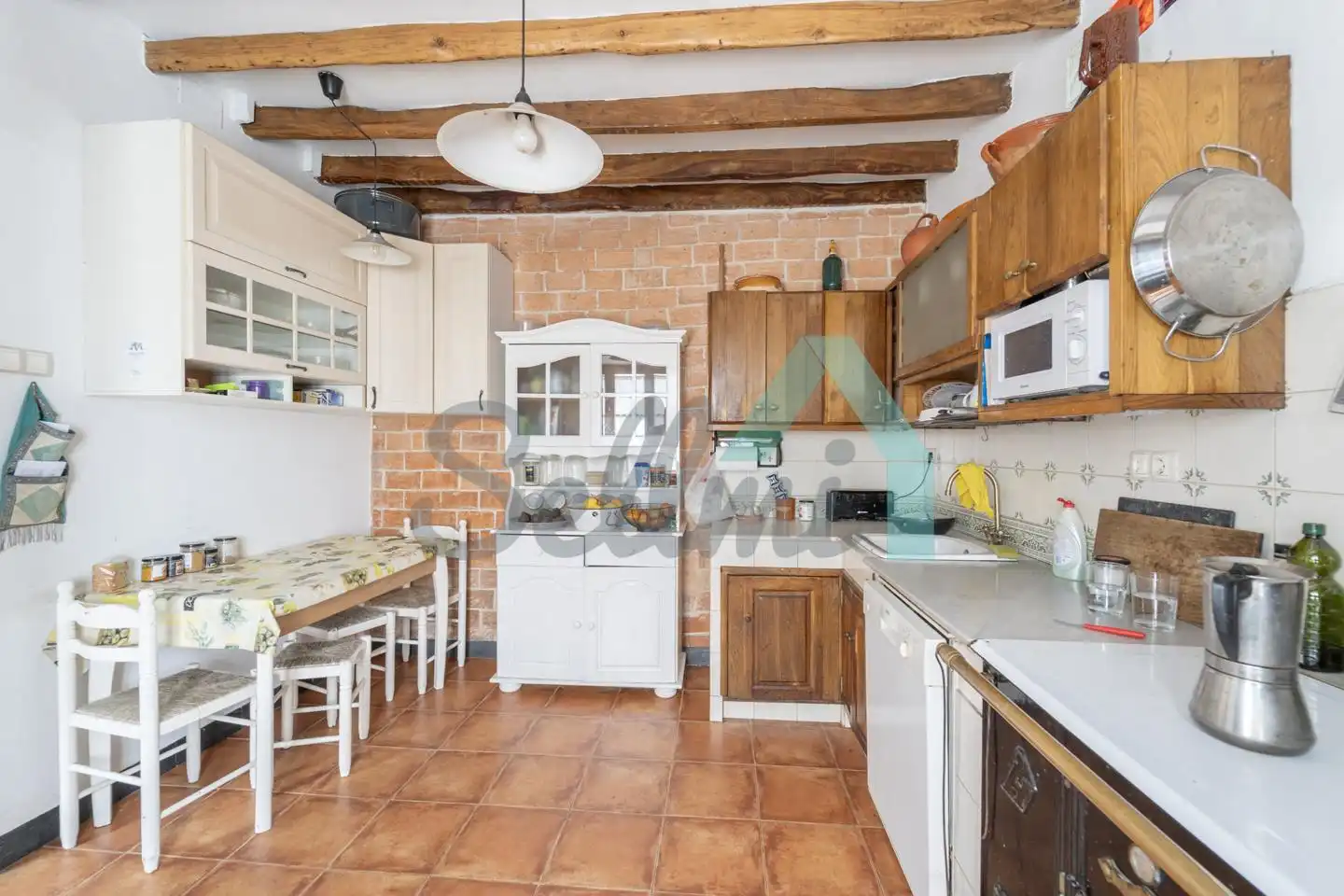 Küche von Einfamilien-Reihenhaus zum Verkauf in Carreño mit Heizung, Privatgarten und Parkett