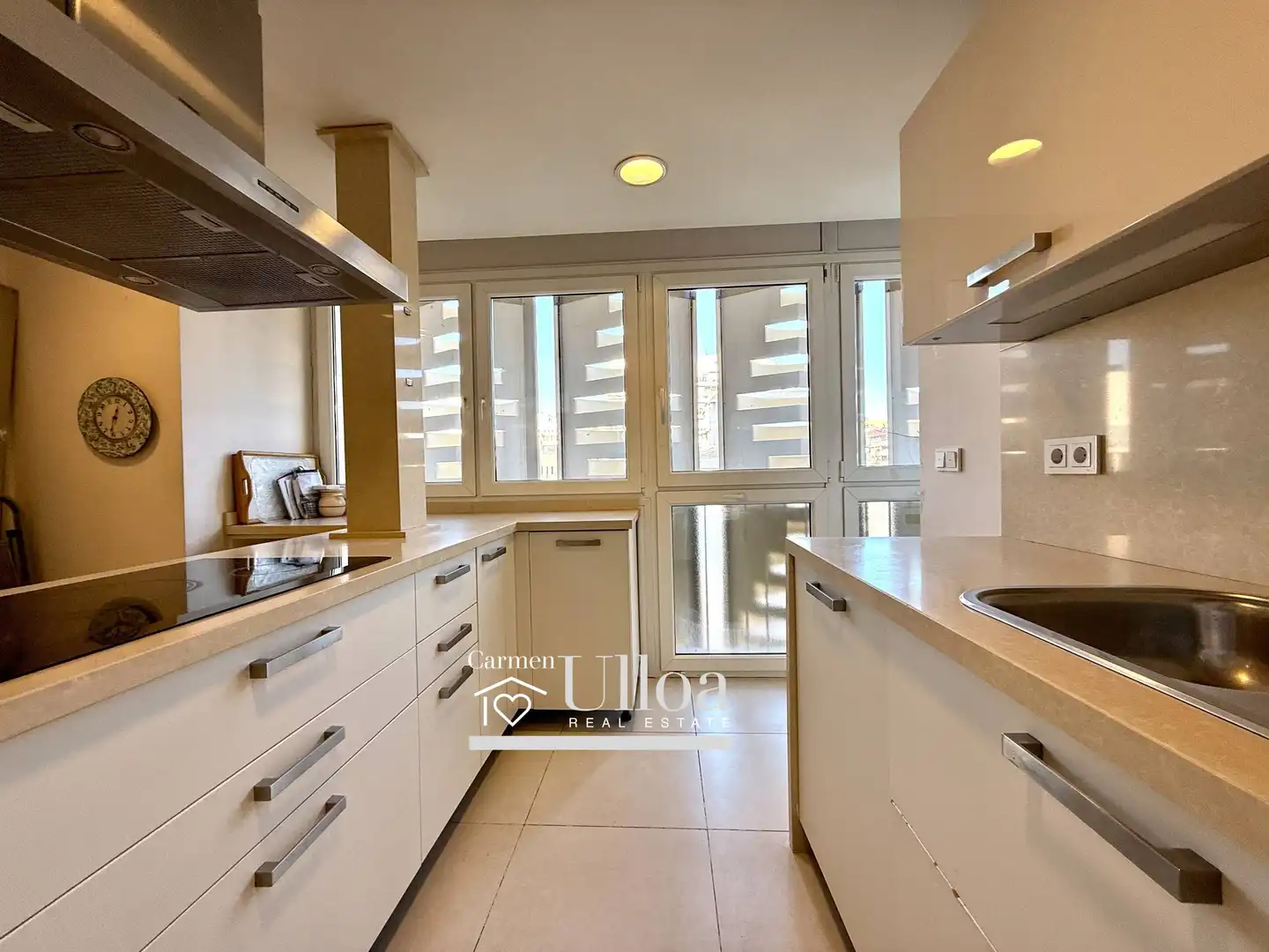 Cuina de Apartament en venda en Alicante / Alacant amb Aire condicionat, Calefacció i Jardí privat