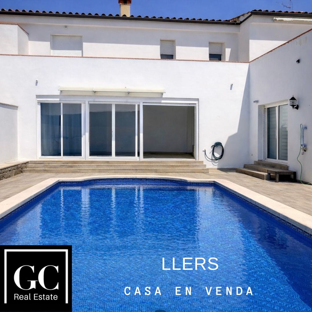 Piscina de Casa adosada en venda en Llers amb Aire condicionat, Calefacció i Jardí privat