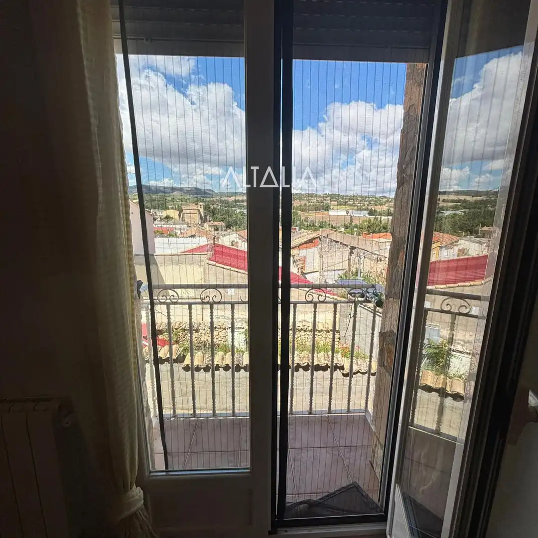 Casa o xalet en venda a ERUELA, Villanueva de Guadamejud