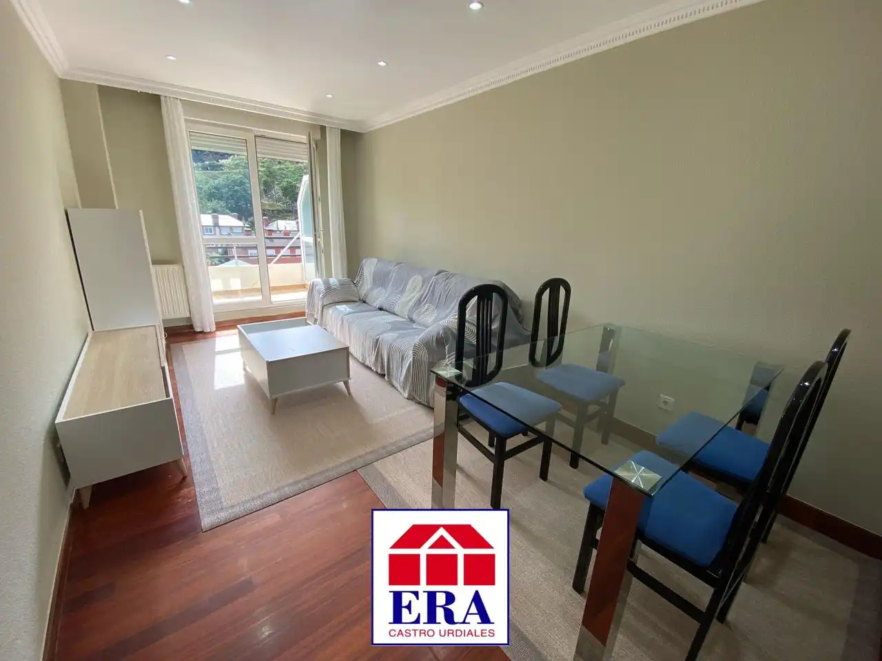 Maisonette zur Miete in Calle Jose Maria Vega, Cotolino