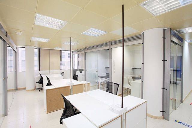 Oficina en Alquiler en Rambla de Méndez Núñez, 5 en Barrio del Centro