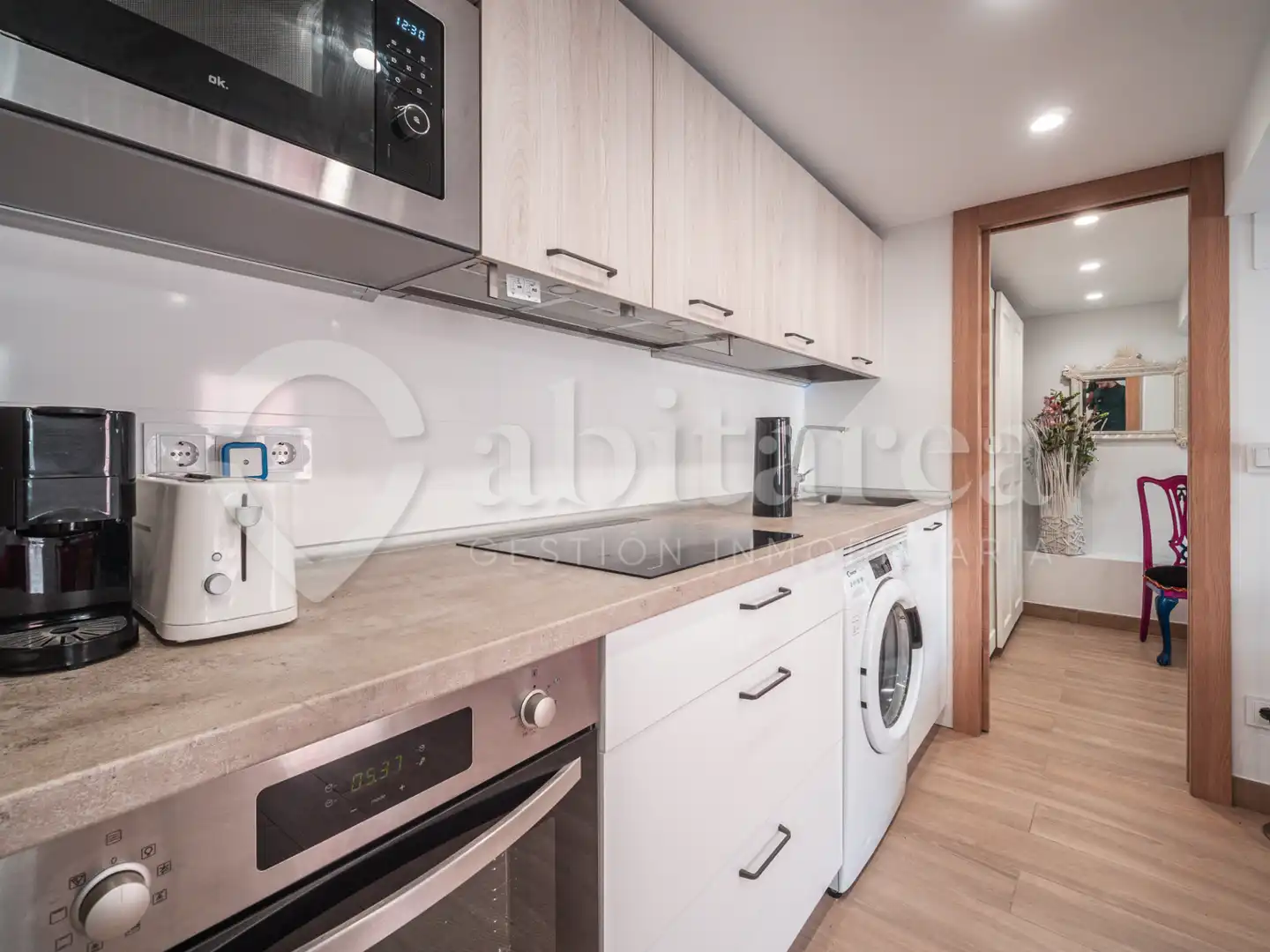 Cocina de Piso de alquiler en Santander con Jardín privado, Amueblado y Horno