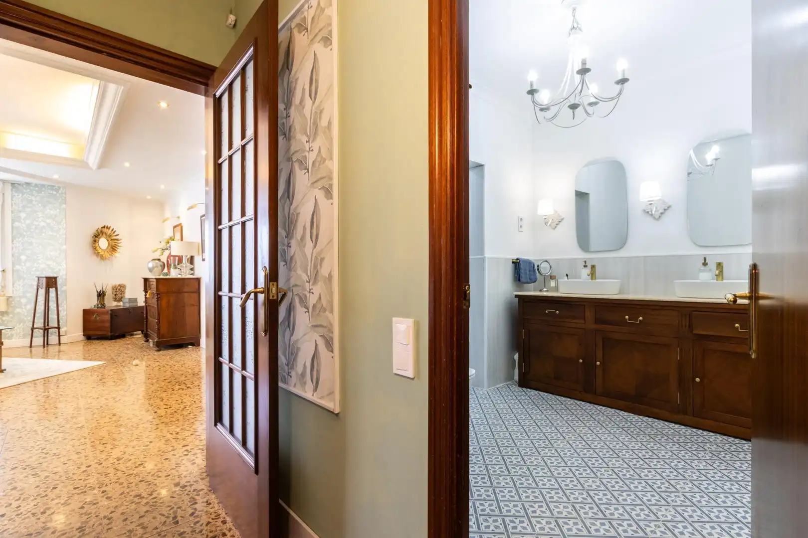 Badezimmer von Einfamilien-Reihenhaus zum Verkauf in Terrassa mit Heizung und Terrasse