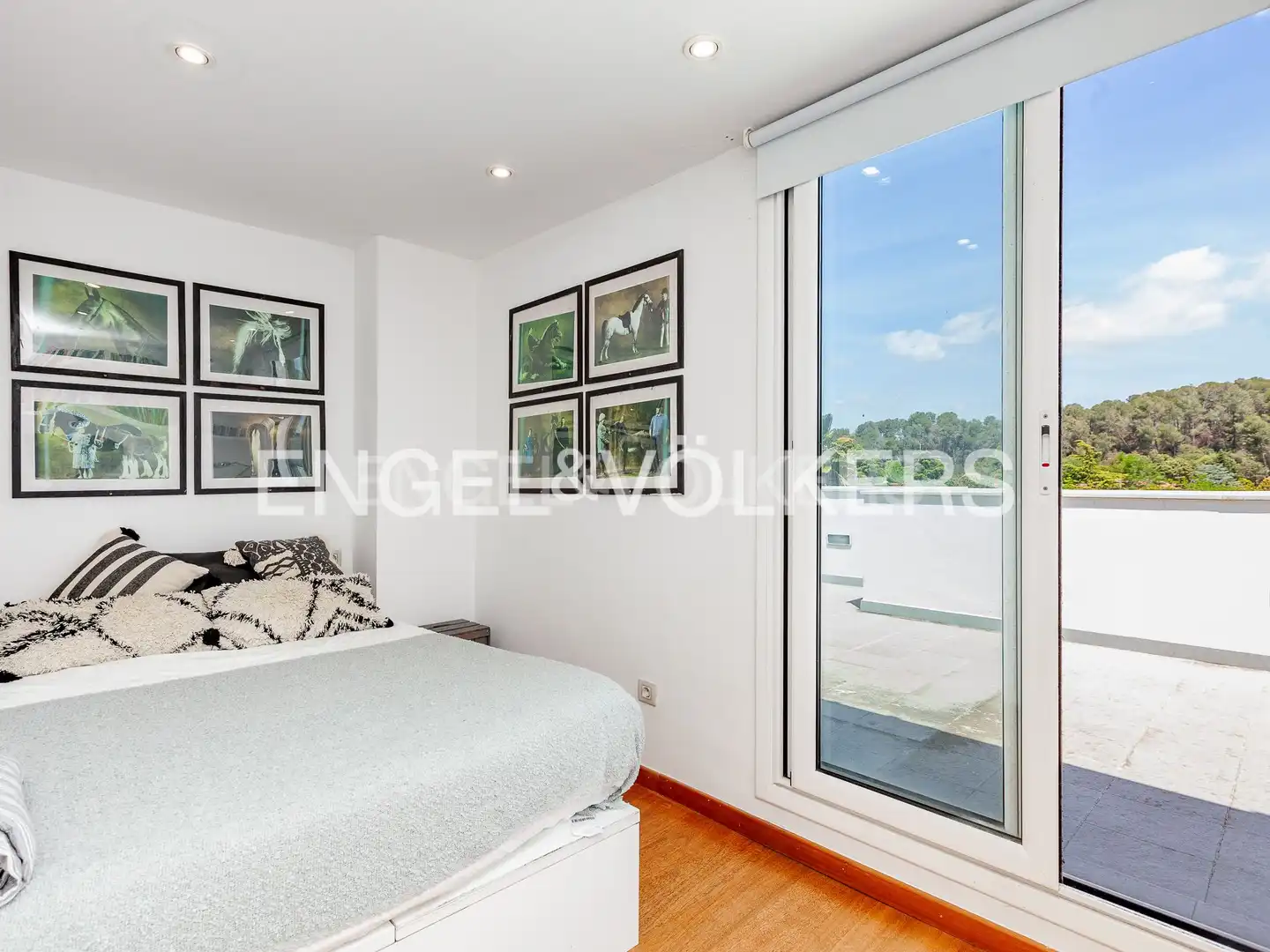 Bedroom of Houses for sale in Sant Cugat del Vallès  with Air Conditioner, Heating and Private garden