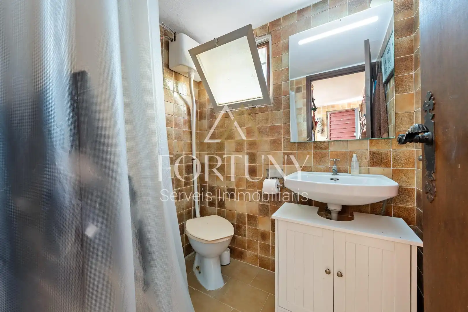 Bathroom of Houses for sale in Reus  with Swimming Pool