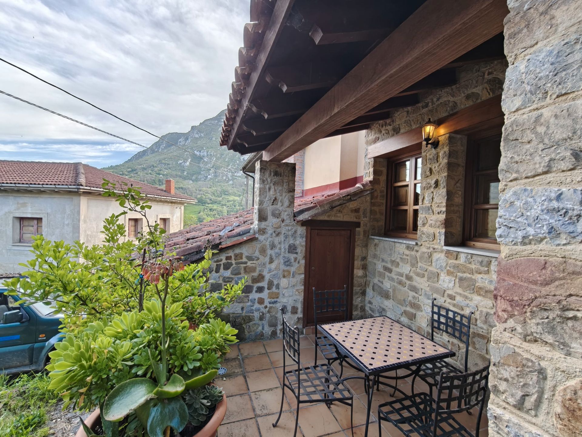 Terrassa de Casa o xalet en venda en Quirós amb Calefacció, Terrassa i Moblat