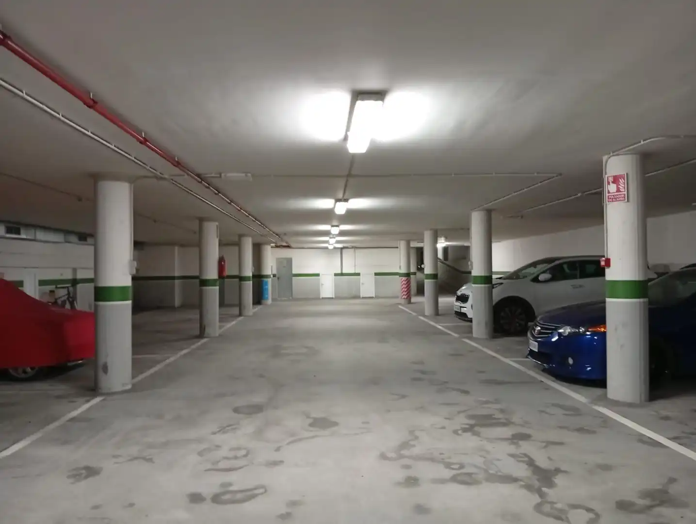 Parkplatz von Garage zum Verkauf in Xove