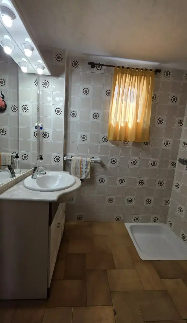 Bany de Casa o xalet en venda en Bétera amb Jardí privat, Terrassa i Traster