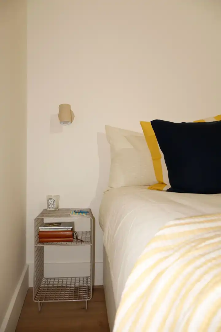 Dormitori de Apartament en venda en Madrid amb Aire condicionat, Calefacció i Moblat