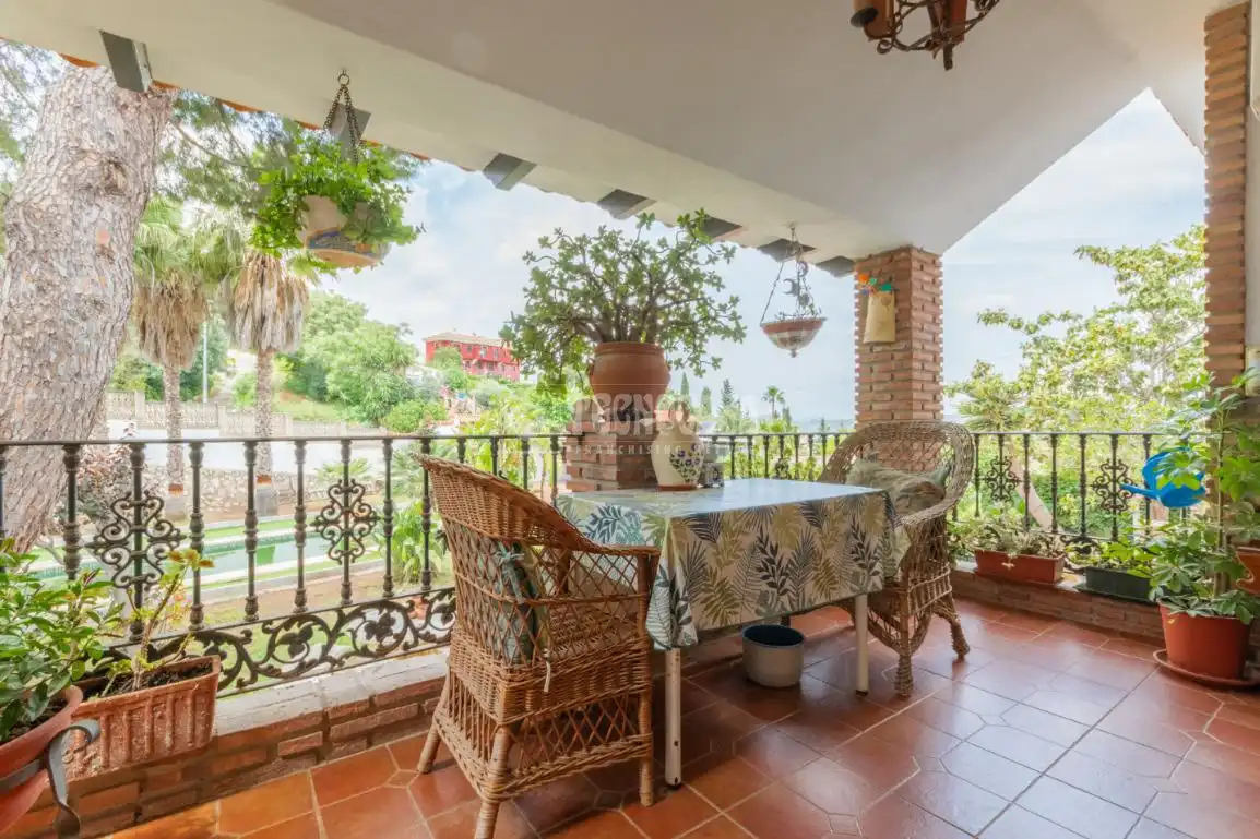 Jardí de Casa o xalet en venda en Alhaurín de la Torre amb Aire condicionat i Piscina