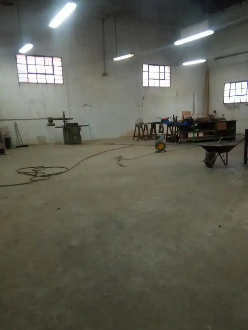Nau industrial de lloguer en Teruel