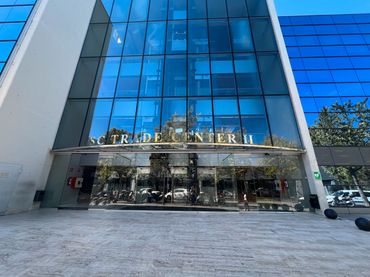 Gewerbefläche zum Verkauf in Avinguda Corts Catalanes 5