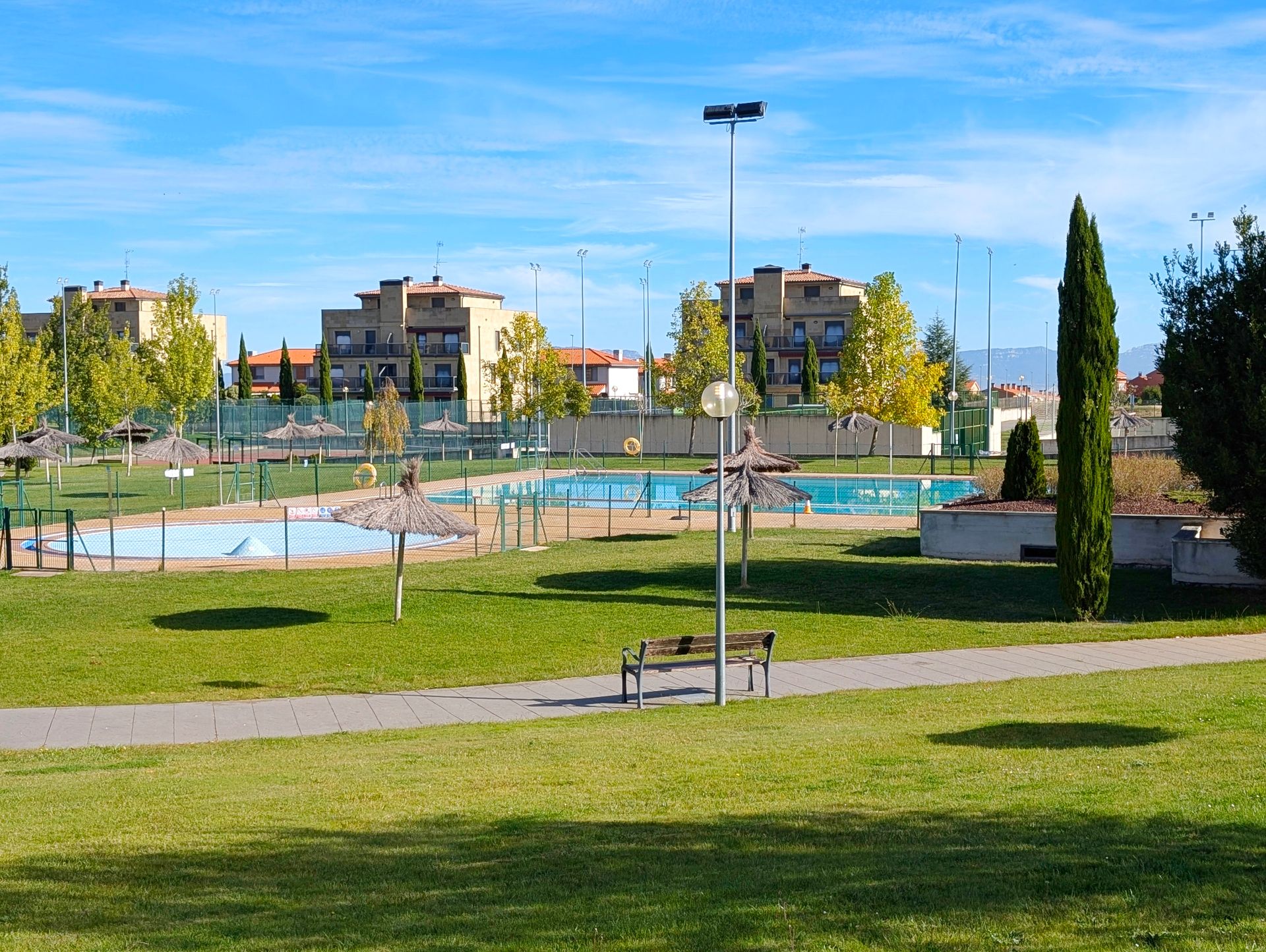 Piscina de Apartamento en venta en Cirueña con Calefacción, Terraza y Trastero
