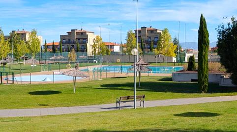 Foto 2 de Apartamento en venta en Avenida la Rioja, 5, Cirueña, La Rioja