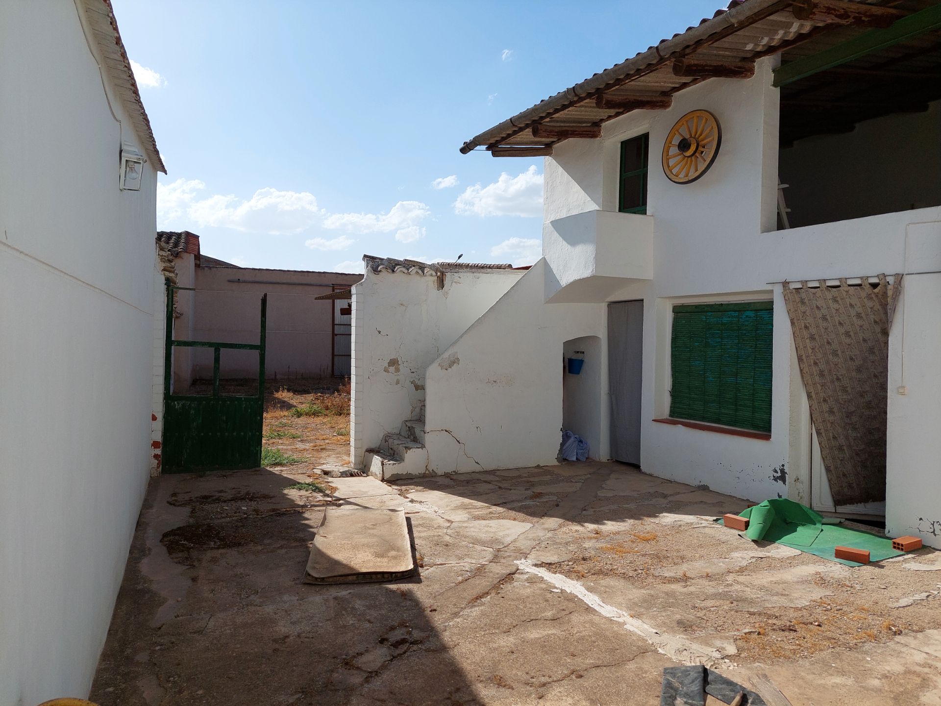 Vista exterior de Casa o chalet en venta en La Puebla de Almoradiel con Calefacción