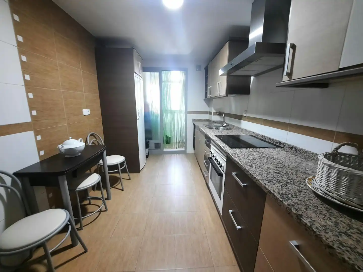 Küche von Wohnung zur Miete in Badajoz mit Klimaanlage, Heizung und Terrasse