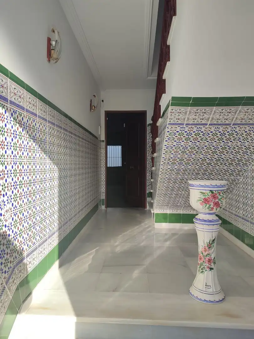 Casa adosada en venda en Chiclana de la Frontera amb Aire condicionat, Terrassa i Traster