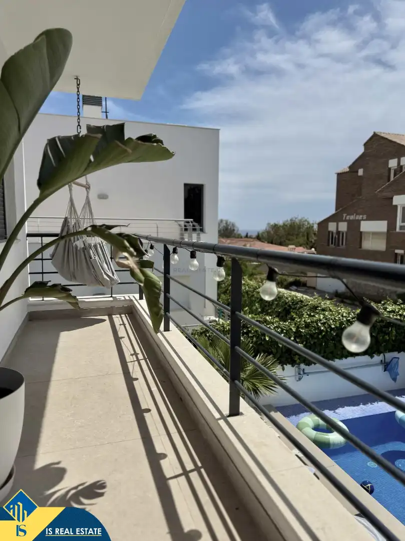 Terrassa de Casa o xalet en venda en Alicante / Alacant amb Terrassa, Piscina i Moblat