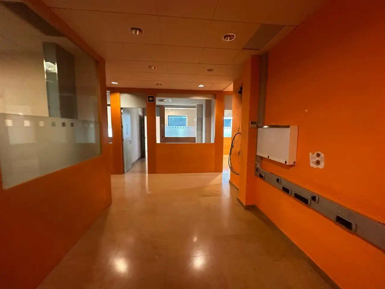 Local comercial de lloguer a JOSEP UMBERT I VENTURA, imagen 6