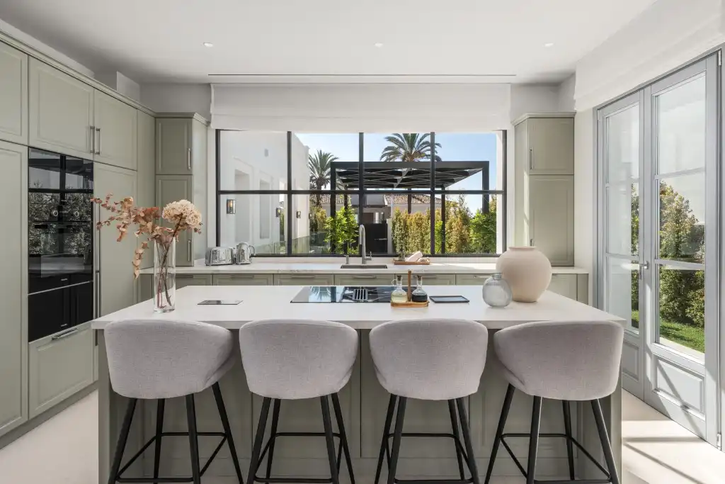 Villa con piscina in vendita a Nueva Andalucía, imagen 3