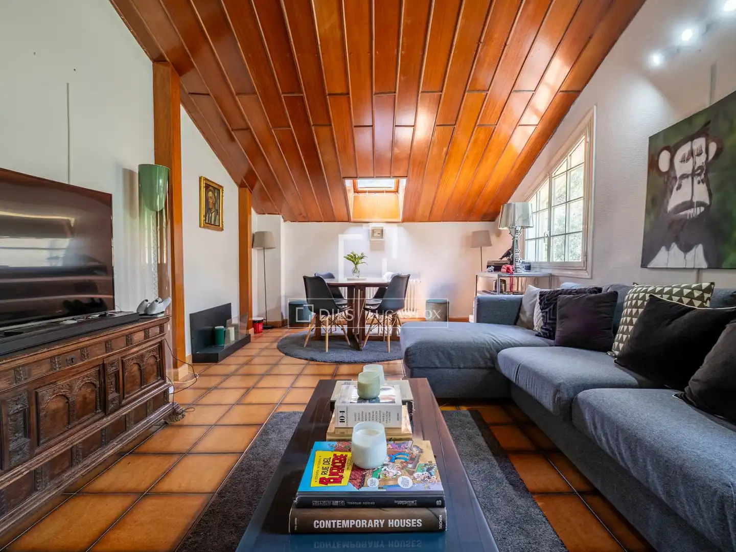 Sala d'estar de Casa o xalet en venda en San Martín de Valdeiglesias amb Aire condicionat, Jardí privat i Terrassa