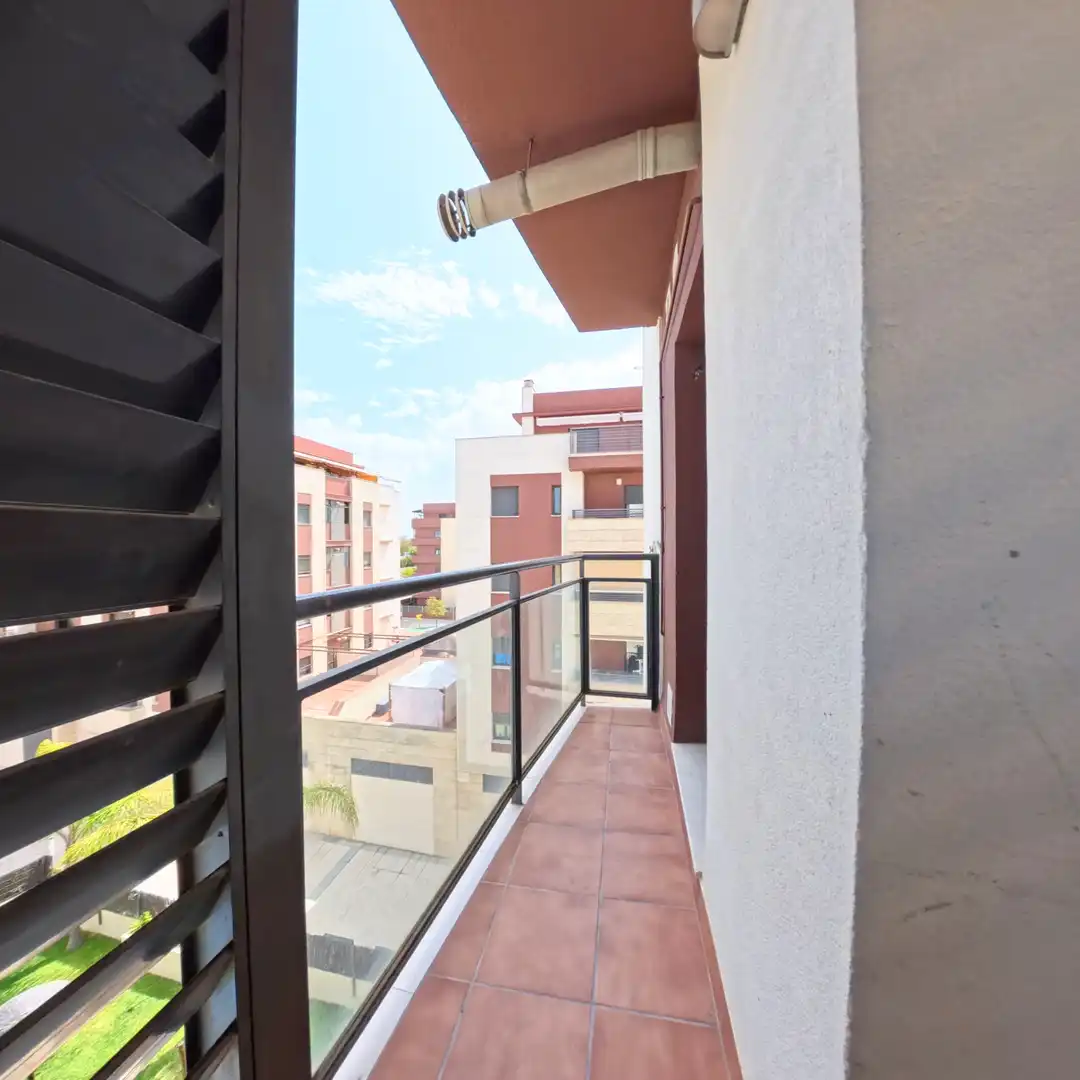 Terrassa de Pis en venda en Mairena del Aljarafe amb Aire condicionat, Calefacció i Jardí privat