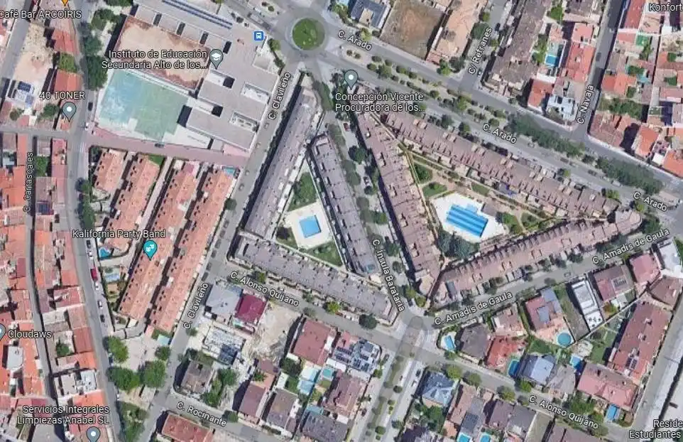 Casa amb terrassa en venda a Calle CLAVILEÑO, imagen 2