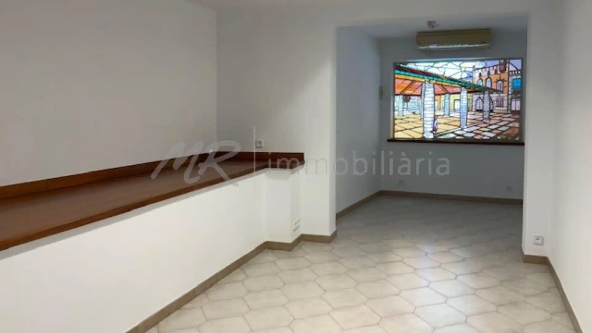 Local comercial de lloguer a Centre