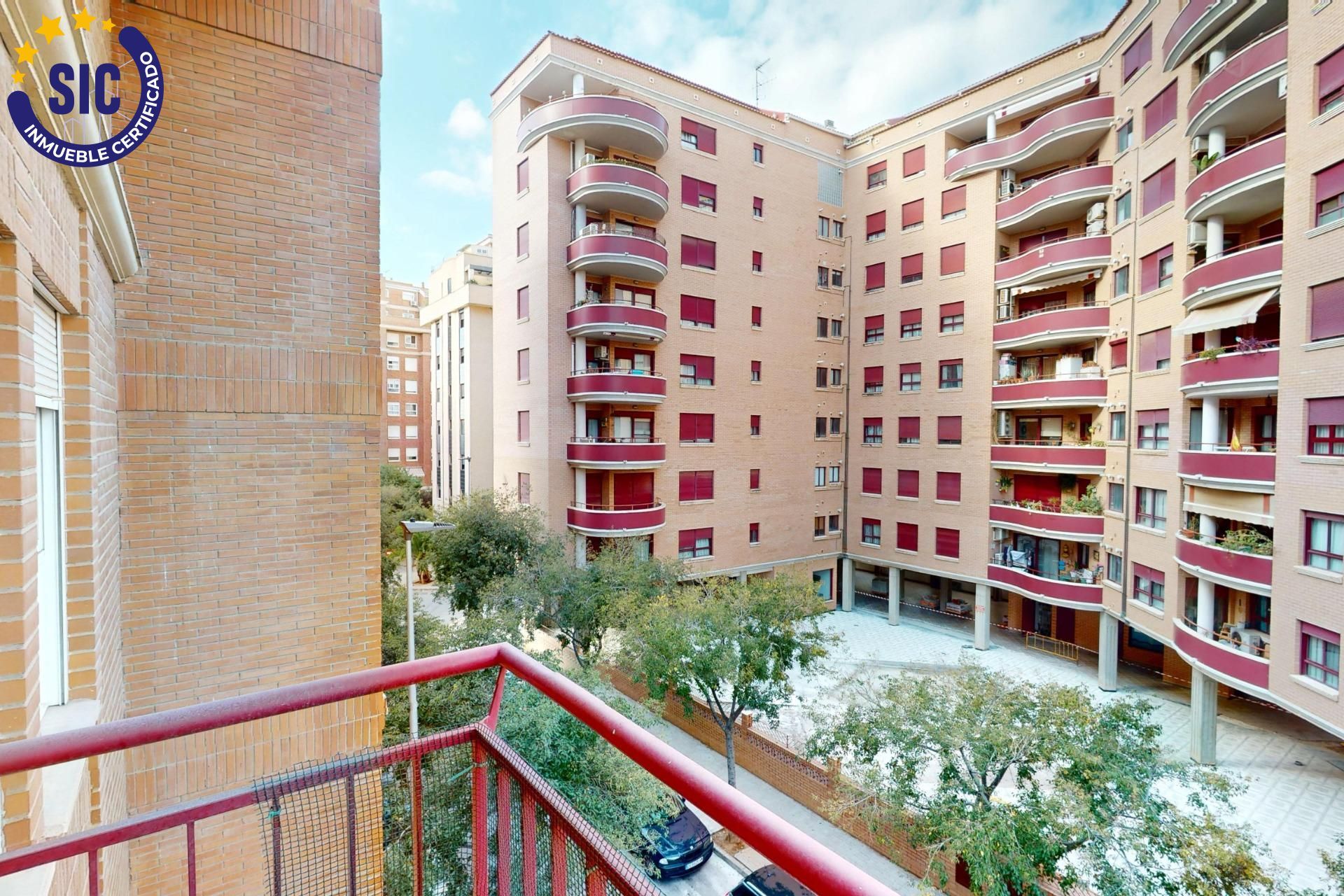 Vista exterior de Pis en venda en Castellón de la Plana / Castelló de la Plana amb Terrassa, Traster i Balcó