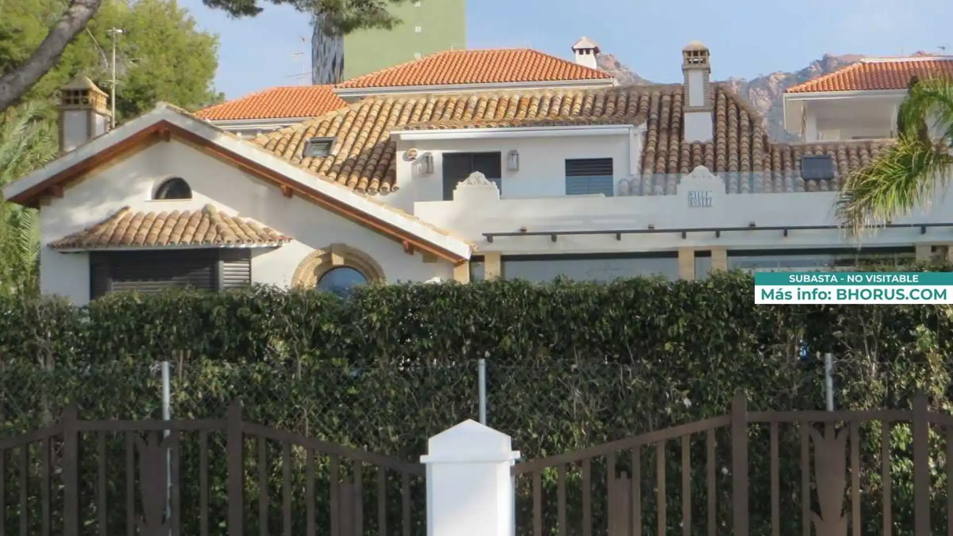 Vista exterior de Piso en venta en Benicasim / Benicàssim con Jardín privado y Piscina