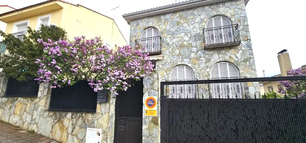 Vista exterior de Casa o chalet en venta en Loeches